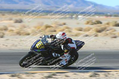 media/Jan-10-2025-CVMA Friday Practice (Fri) [[489e0da257]]/Group 4 and Trackday/Session 2 (Turn 4 Inside)/